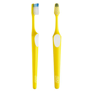 Nova Toothbrush Medium